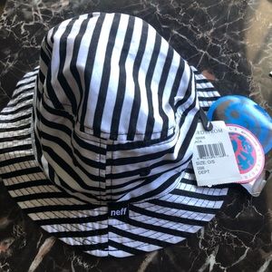 FREE Neff bucket hat